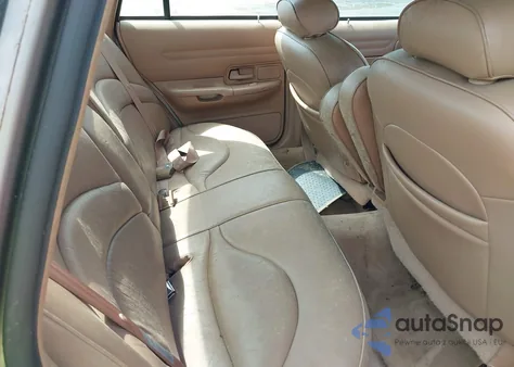 1995 Ford Crown Victoria Lx z USA, uszkodzony, nr VIN 2FALP74W1SX141511